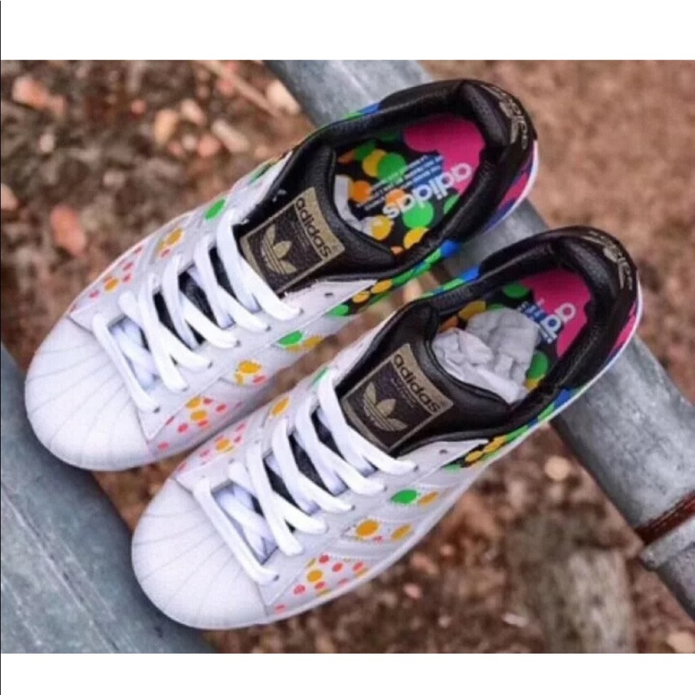 Adidas Originals SuperStar Pride Pack Rainbow Shoe - Picture 2 of 7